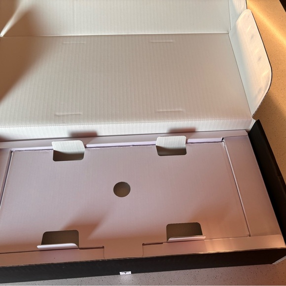 Tesla Faceplate White - Picture 5 of 5